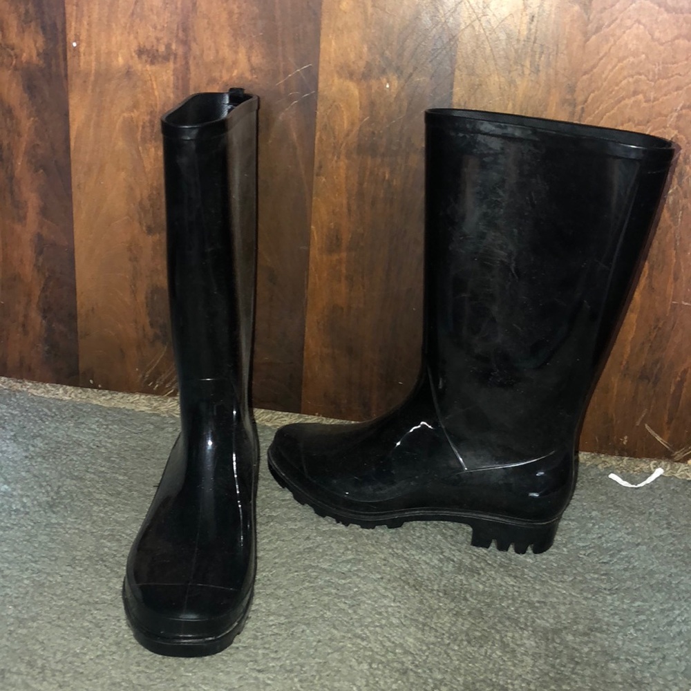 Rain boots